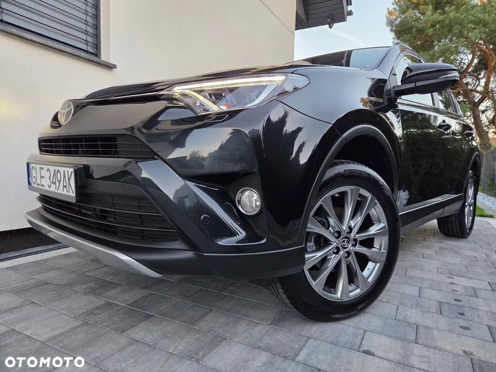 Toyota Rav4 2018 photo 2