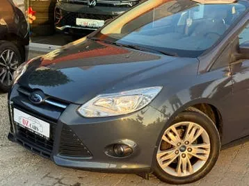 Ford Focus 2011 photo 3