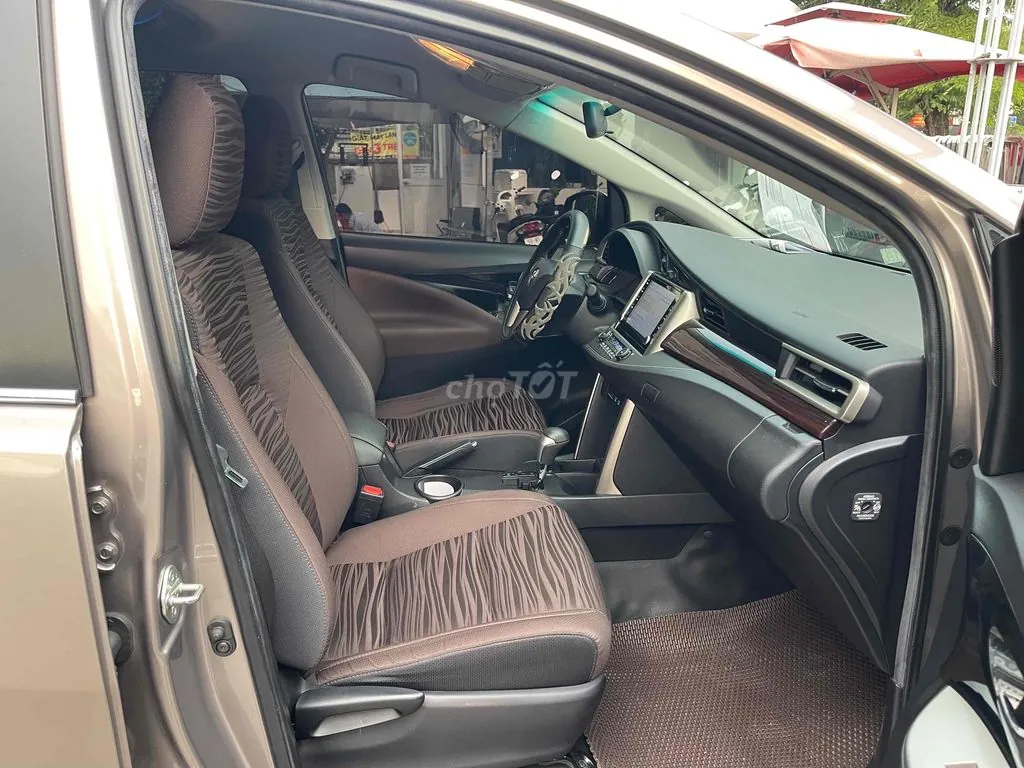 Toyota Innova 2023 photo 3