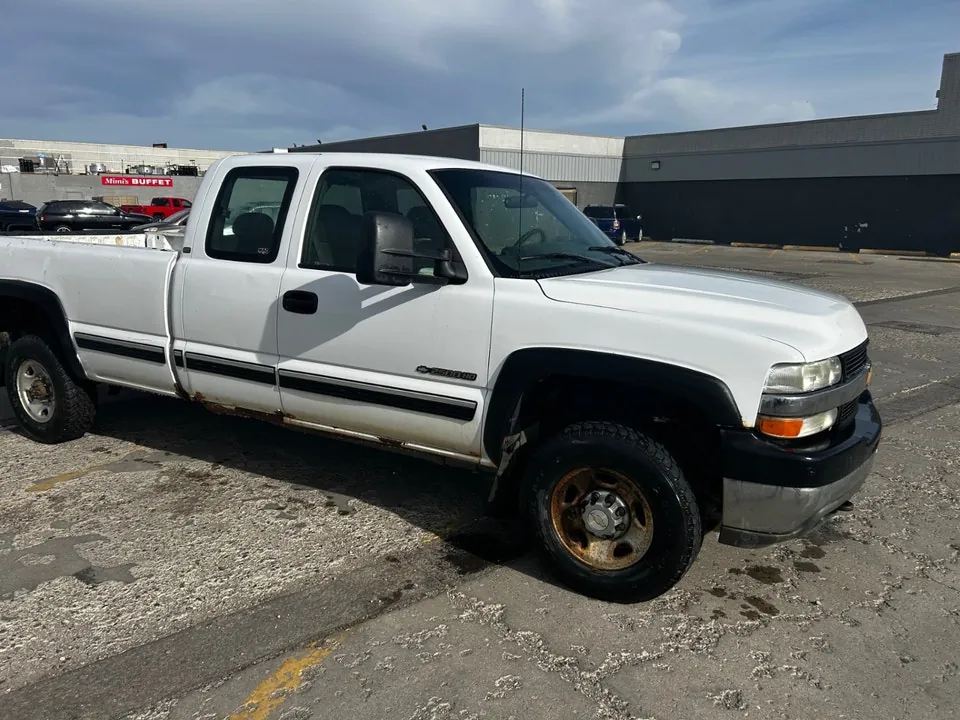 Chevrolet Silverado 2500 2003 photo 2