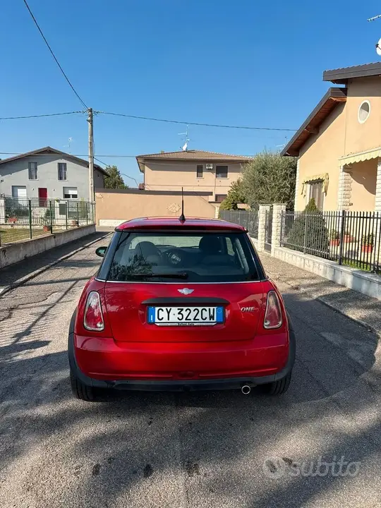 Mini One 2005 photo 5