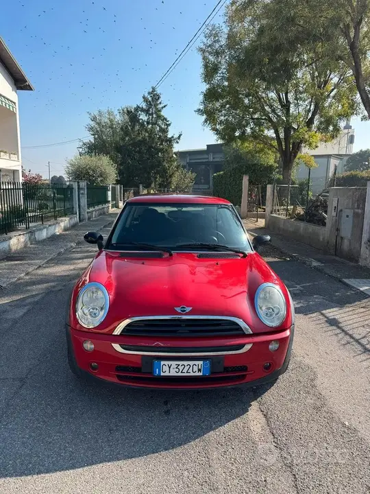 Mini One 2005 photo 2