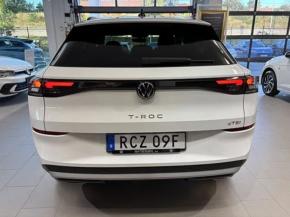 Volkswagen T-Roc 2027 photo 5