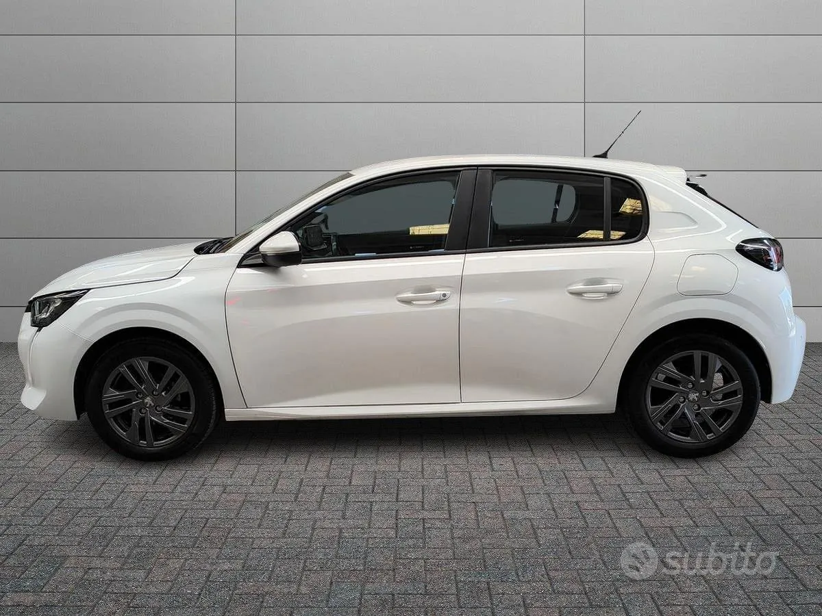 Peugeot 208 2021 photo 2