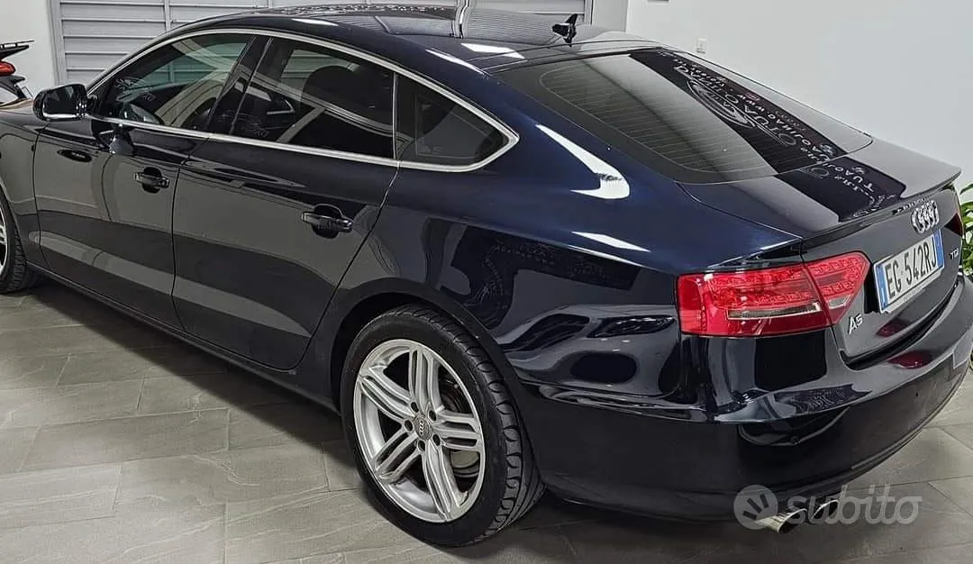 Audi A5 2011 photo 3