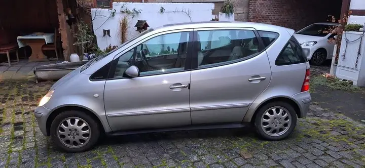 Mercedes-Benz A 160