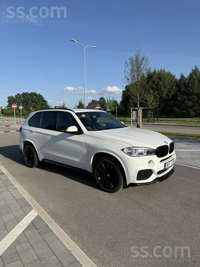 BMW X5 2015 photo 3