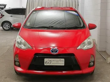 Toyota Aqua 2012 photo 5