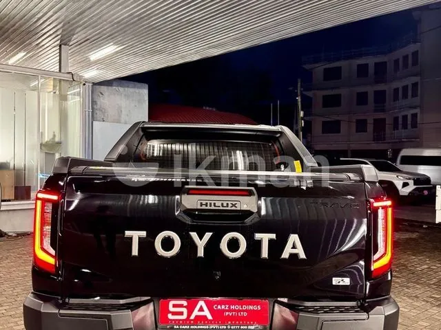 Toyota Hilux 2026 photo 5