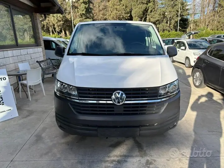 Volkswagen Transporter 2021 photo 2