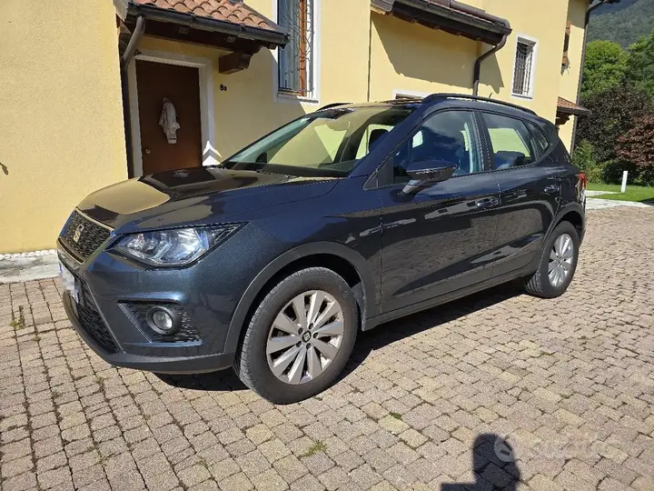 Seat Arona 2019 photo 2