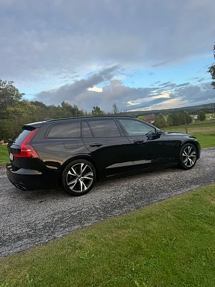 Volvo V60 2019 photo 3