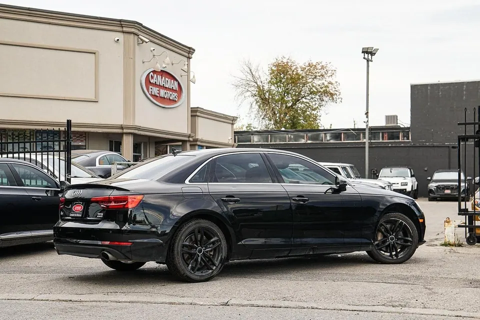 Audi A4 2017 photo 4