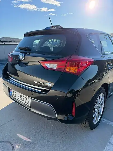 Toyota Auris 2013 photo 4