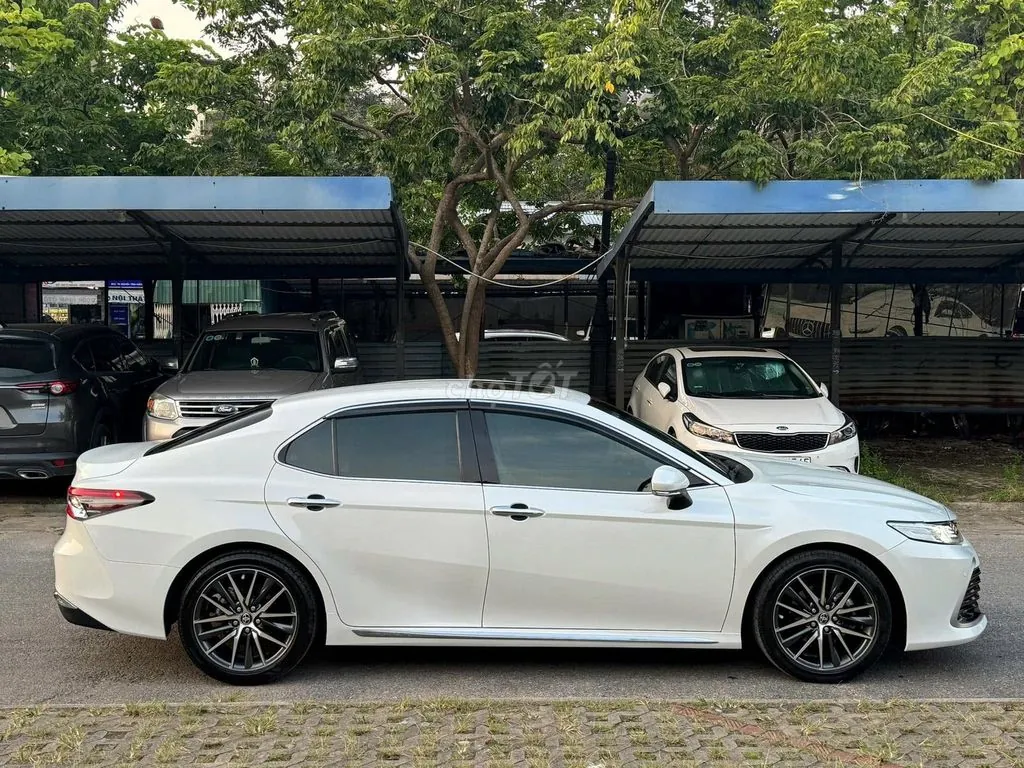 Toyota Camry 2022 photo 4
