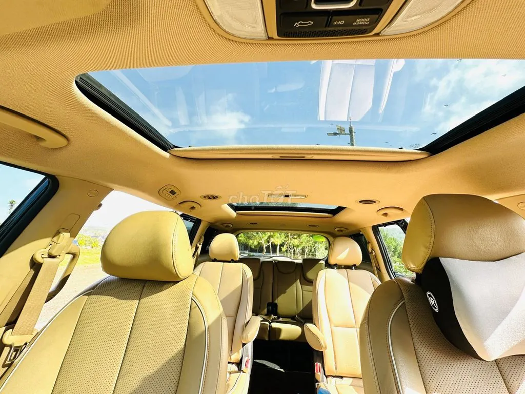 Kia Sedona 2018 photo 4