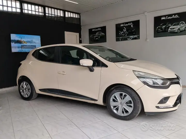 Renault Clio 2017 photo 4