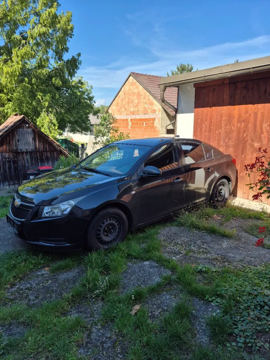 Chevrolet Cruze 2012 photo 2