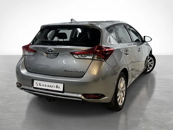 Toyota Auris 2016 photo 5
