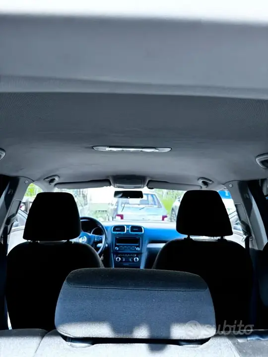 Volkswagen Golf 2011 photo 4
