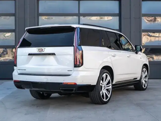 Cadillac Escalade 2025 photo 3