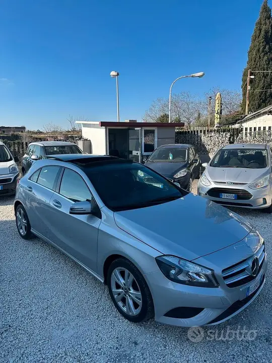 Mercedes-Benz A 180 2017 photo 5