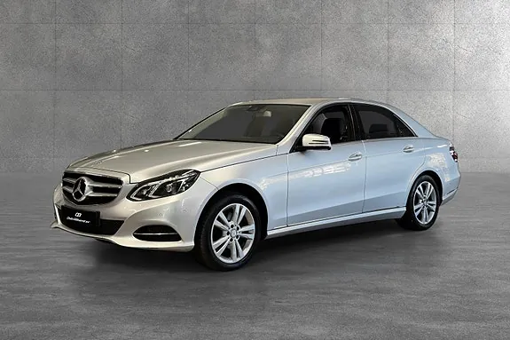 Mercedes-Benz 300 Cd 2014 photo 3