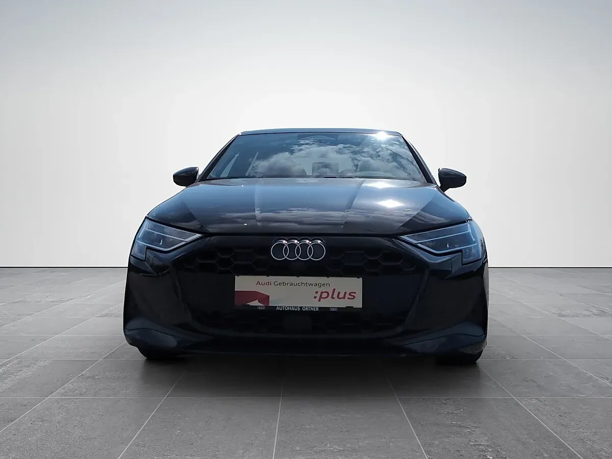 Audi A3 2025 photo 2