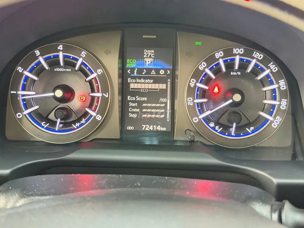 Toyota Innova 2018 photo 3