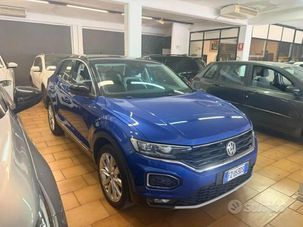 Volkswagen T-Roc 2019 photo 2