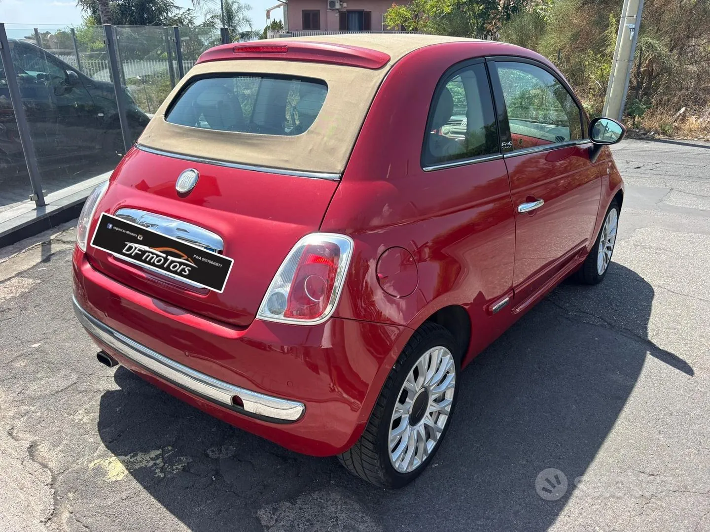 Fiat 500 Cabrio 2011 photo 4