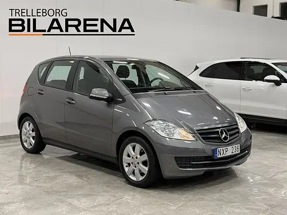 Mercedes-Benz A 160 2012 photo 2
