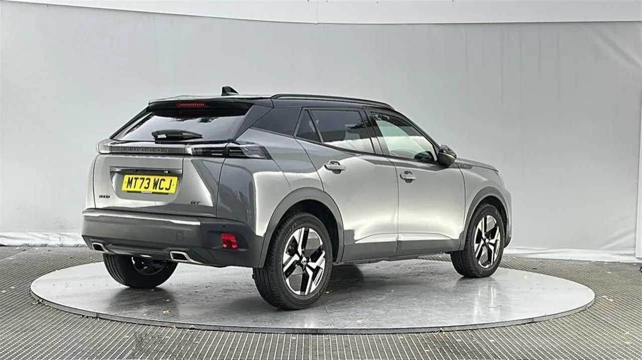 Peugeot 2008 2023 photo 3