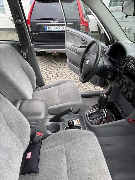 Suzuki Xl7 2004 photo 4