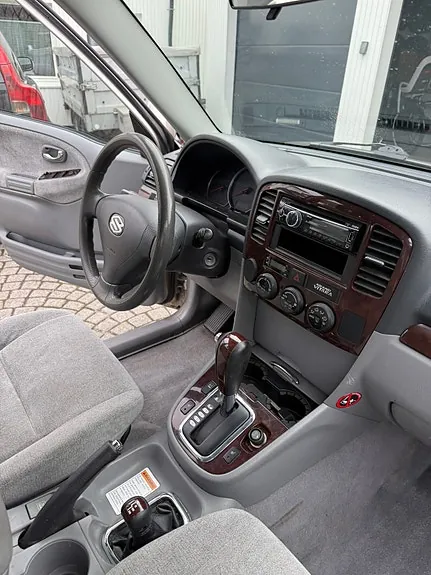 Suzuki Xl7 2004 photo 5