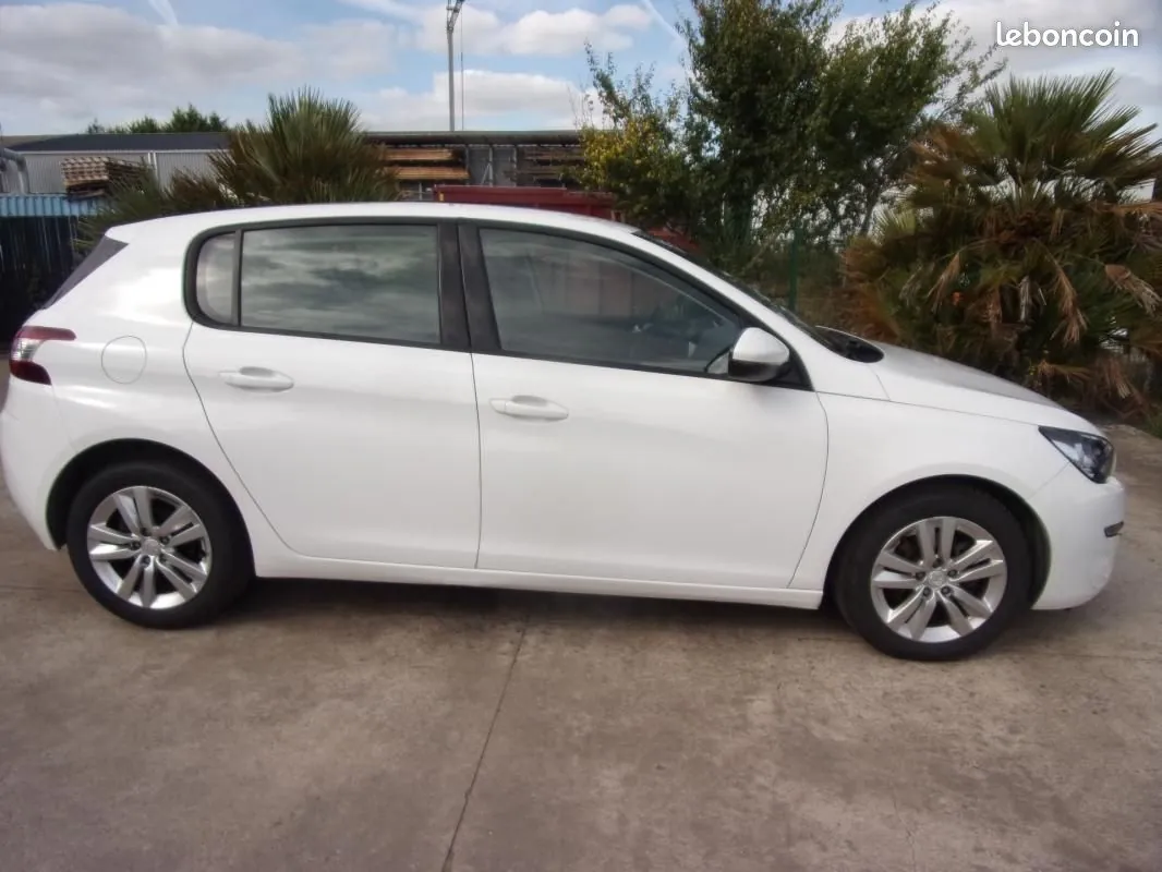 Peugeot 308 2015 photo 4