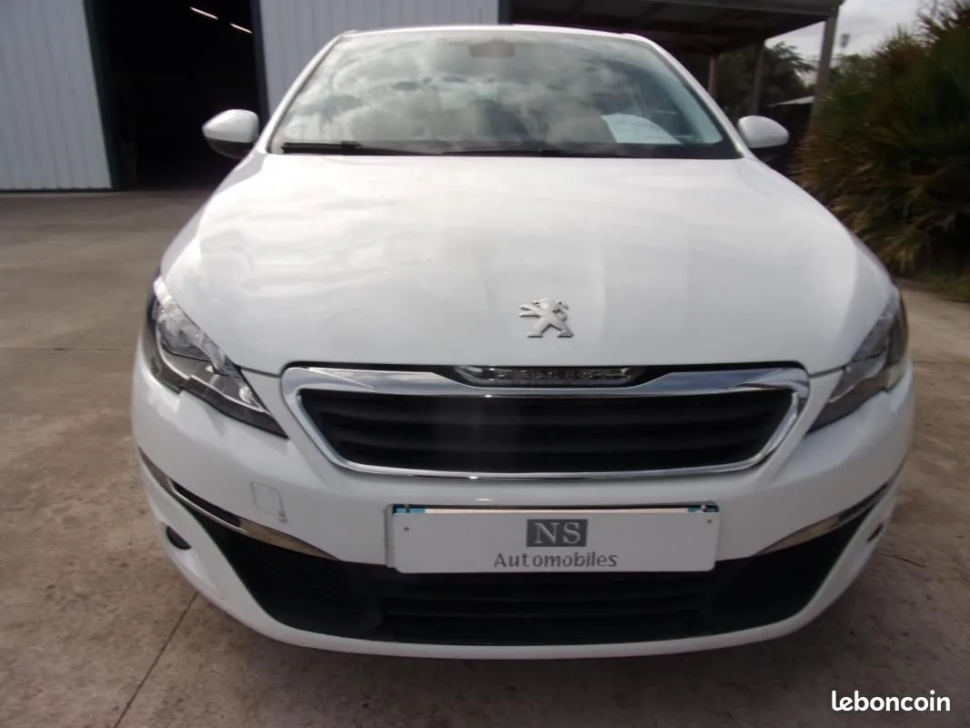 Peugeot 308 2015 photo 2