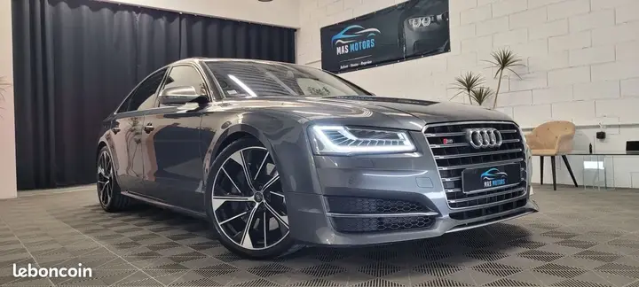 Audi S8