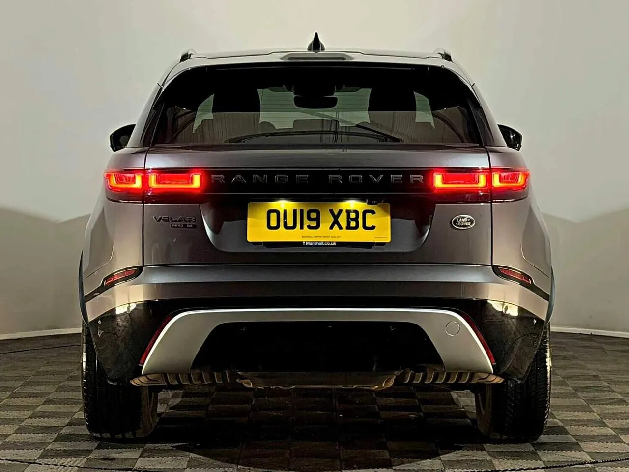 Land Rover Range Rover Velar 2019 photo 5