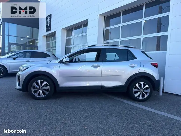 Kia Stonic 2024 photo 2