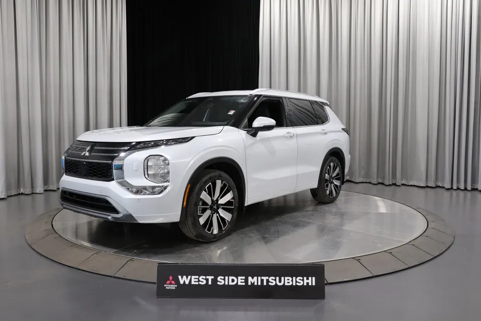 Mitsubishi Outlander 2026 photo 3