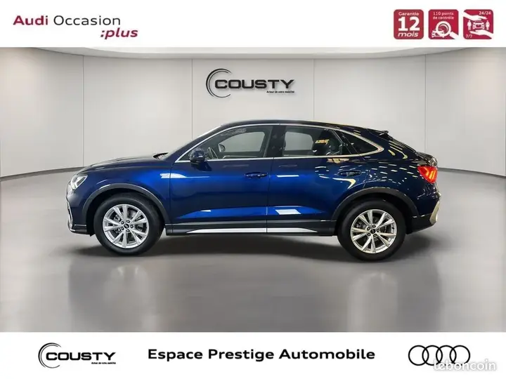 Audi Q3 2023 photo 2