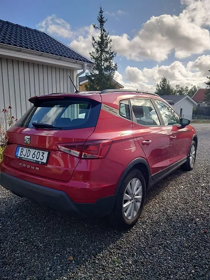 Seat Arona 2018 photo 3