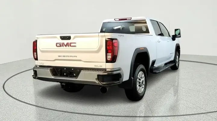 GMC Sierra 2500Hd 2026 photo 3
