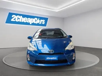 Toyota Aqua 2013 photo 3