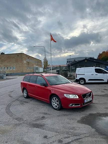 Volvo V70 2013 photo 3