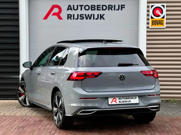 Volkswagen Golf 2022 photo 3