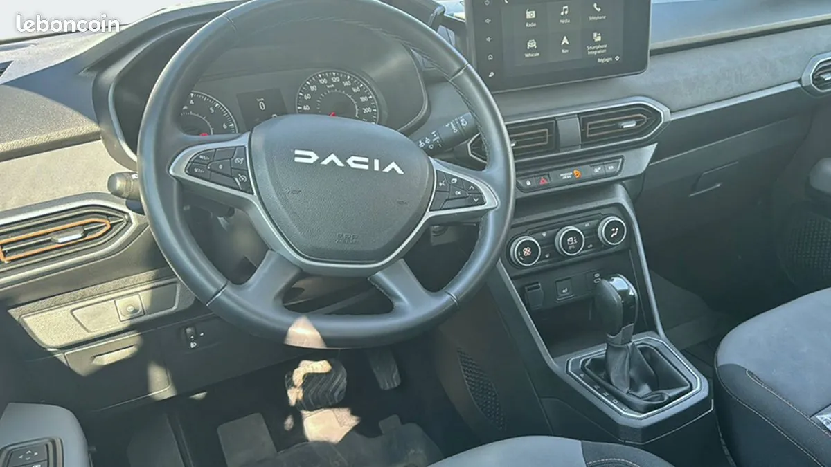 Dacia Sandero 2024 photo 3