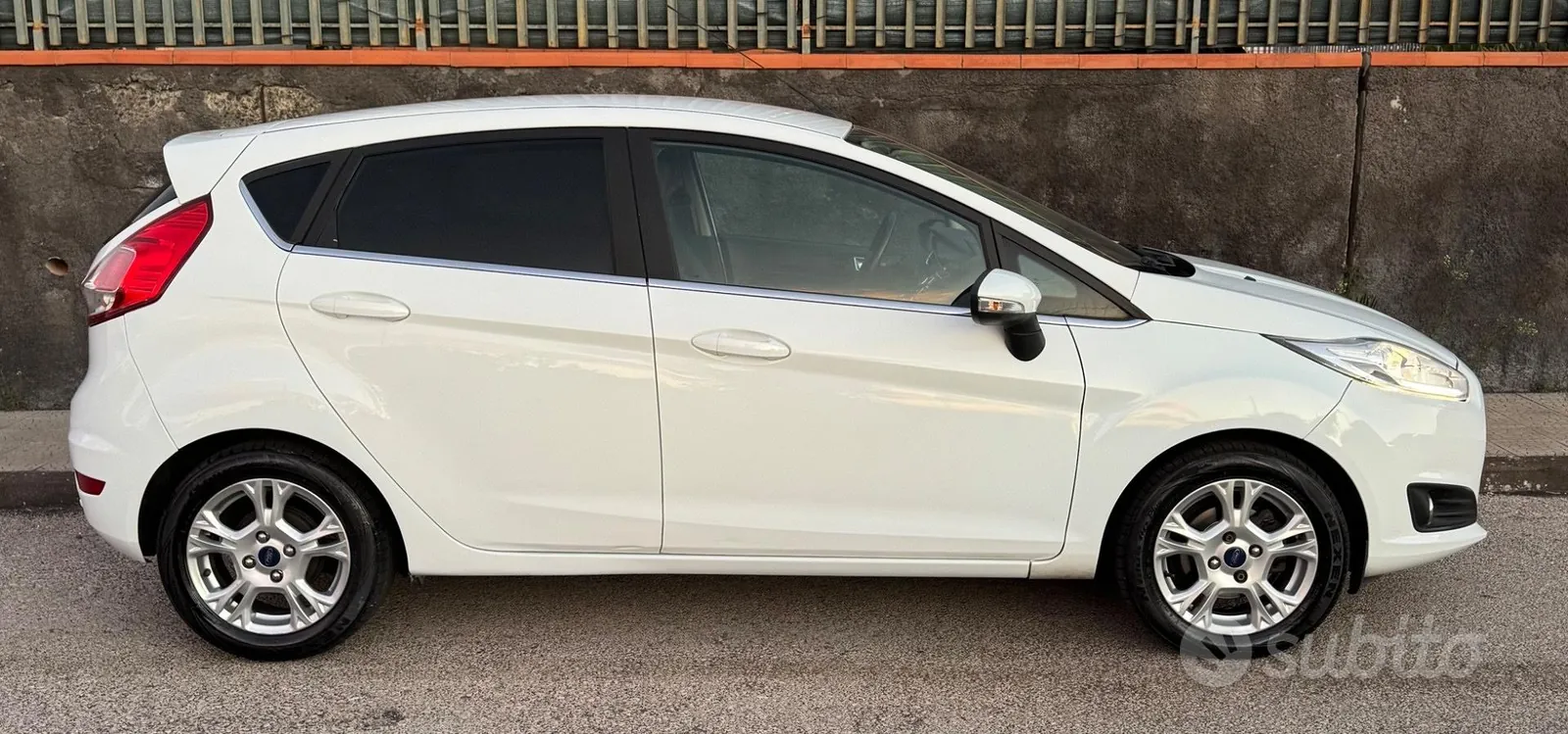 Ford Fiesta 2015 photo 5