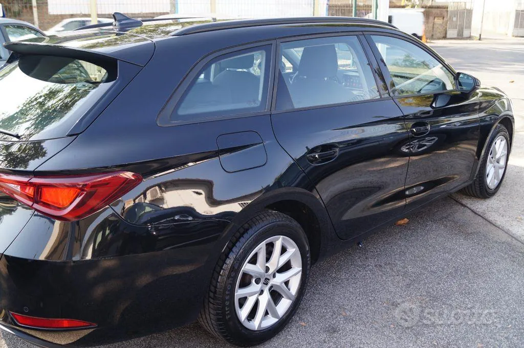 Seat Leon 2023 photo 4